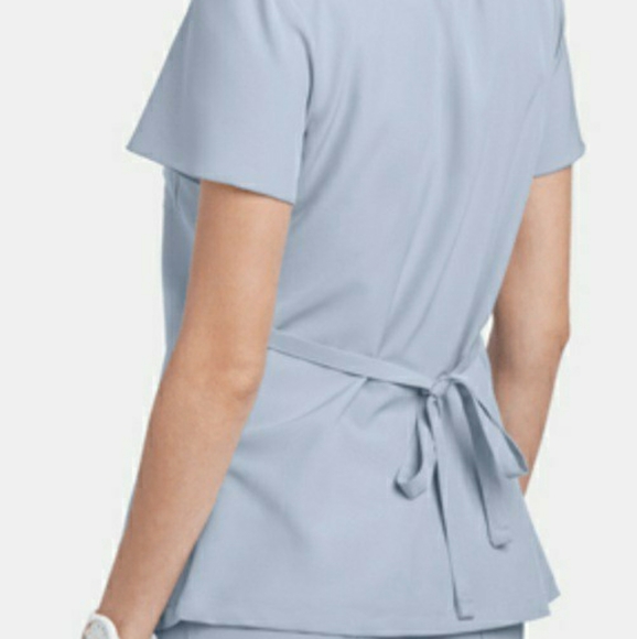 Flutter Scrub top - Picture 4 of 5